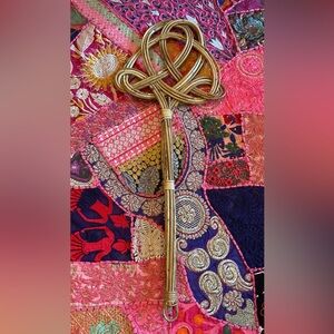 Vintage Woven Rattan Wicker Wood Rug Beater Paddle Primitive Wall Decor